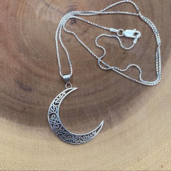 Celtic Crescent Moon Sterling Silver Necklace - Picture 6 of 6